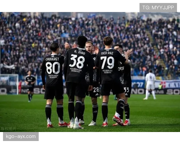 足球明星状态火热，新赛季精彩对决点燃赛场