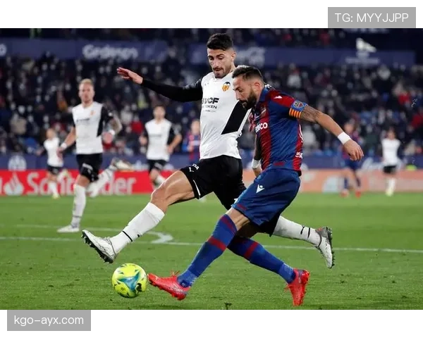 塞维利亚保级形势严峻，近期表现成关键